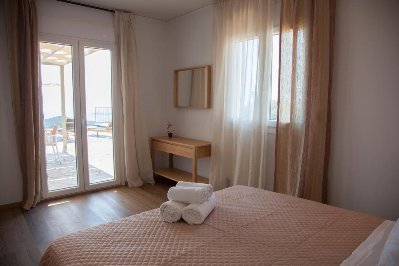 Anthodesmi Villa *